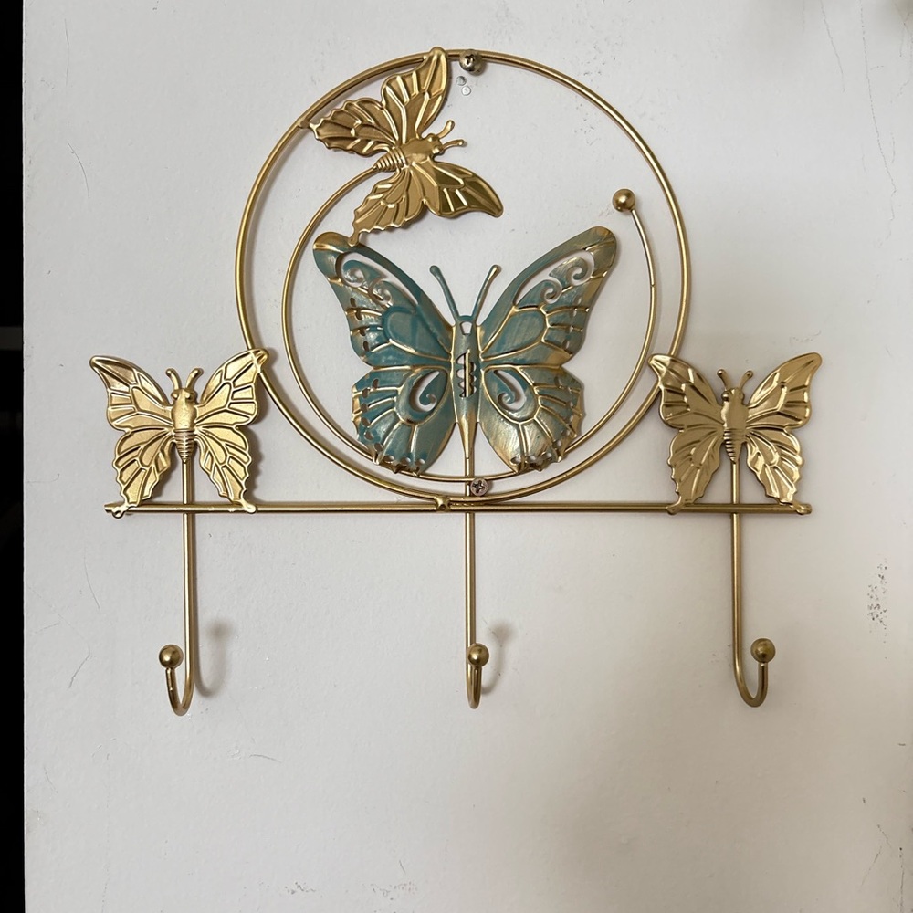 🏡Shabby Chic Gold Wall Hooks with Green Butterfly & Leaf Accents